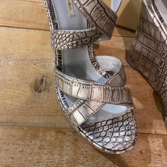 Maxstudio Germain Metallic Snake Skin Heels Size 8 M - Picture 2 of 6